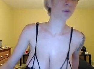 Laurenredd Blond And Showering on 4xcams.com