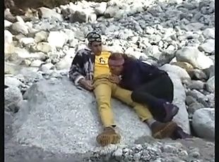Sex in a mountain river