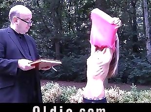 Oldman with strudy dong penetrates young girl ass
