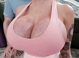 Closeup video of busty mature Joslyn James riding her trainer