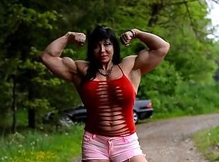 Jana huge muscles