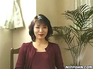 Perverted Japanese milf spreads pantyhose legs and shows off her sn...