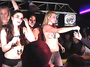 Gals flashing at club in san diego 2003