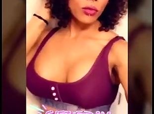 Ebony Transexual hot and sexy.
