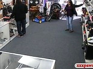Couple bitches try to steal and slammed at the pawnshop