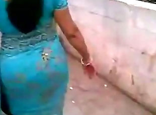 Mature indian ass in blue saree.flv - YouTube